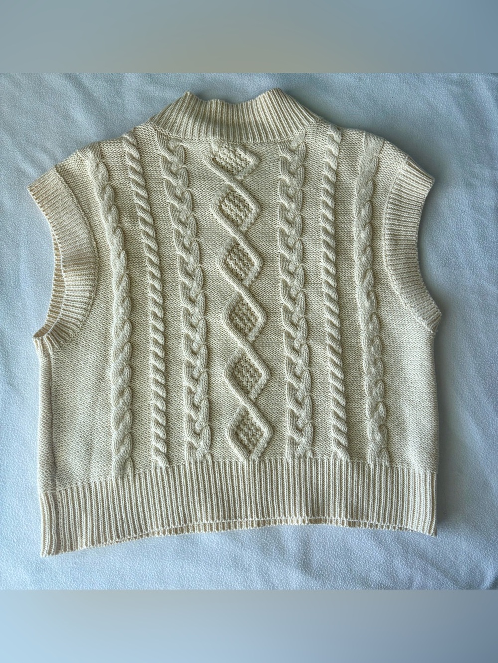 Tea n Rose Cream Knit Sweater Vest - Picture 4 of 4